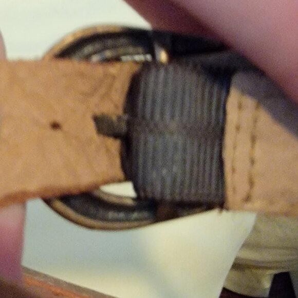 Born Timina Brown Leather T Strap Cushioned Sandal w Toe Thong - Picture 12 of 15